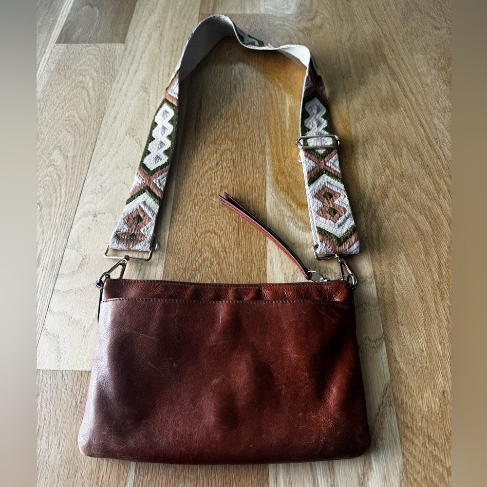 Fossil Brown Leather Shoulder Bag purse with removable woven strap - Picture 2 of 10